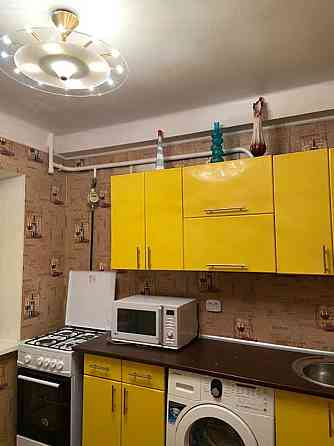 Оренда Квартира 2-кімнатна, 1/9 поверх на Ентузіастів, 51/24 Киев