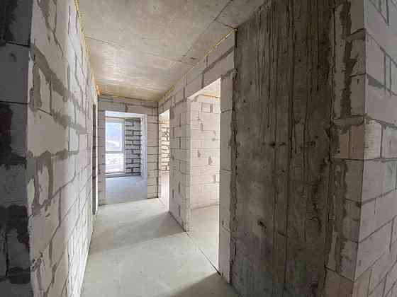 Продаж Квартира 3-кімнатна, 2/8 поверх на вул. Дубенська Kremenets'