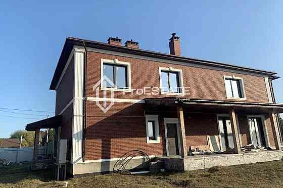 Продаж Будинок 5-кімнатний на вул. Яблунева Pukhivka