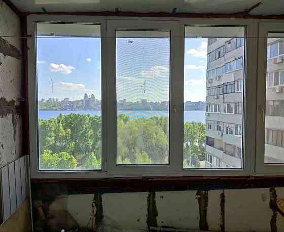 Продаж Квартира 3-кімнатна, 9/9 поверх на Малиновского Маршала ул., 36 Дніпро