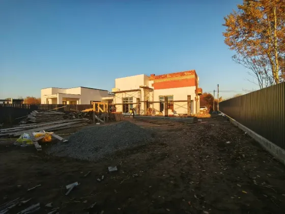 Продаж 1-поверховий Будинок з ділянкою 7 сот 185 кв.м 4 кімн. на Рівна Ужгород