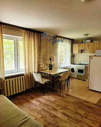 Простора доглянута двокімнатна квартира на Чоколівці Київ