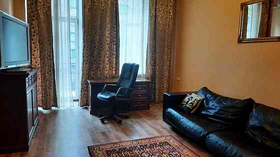 2-кімнатна, Саксаганського вул., 36а, Голосіївський Kiev