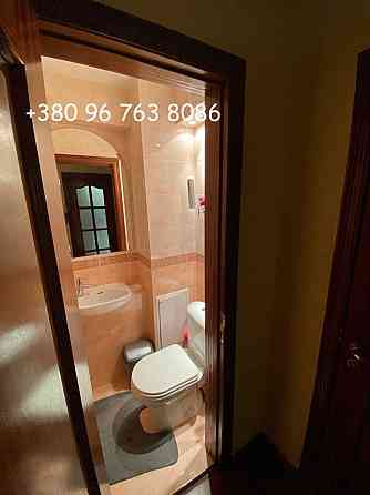 Продаж Квартира 3-кімнатна, 8/11 поверх на Шовковична вул., д. 48 Київ