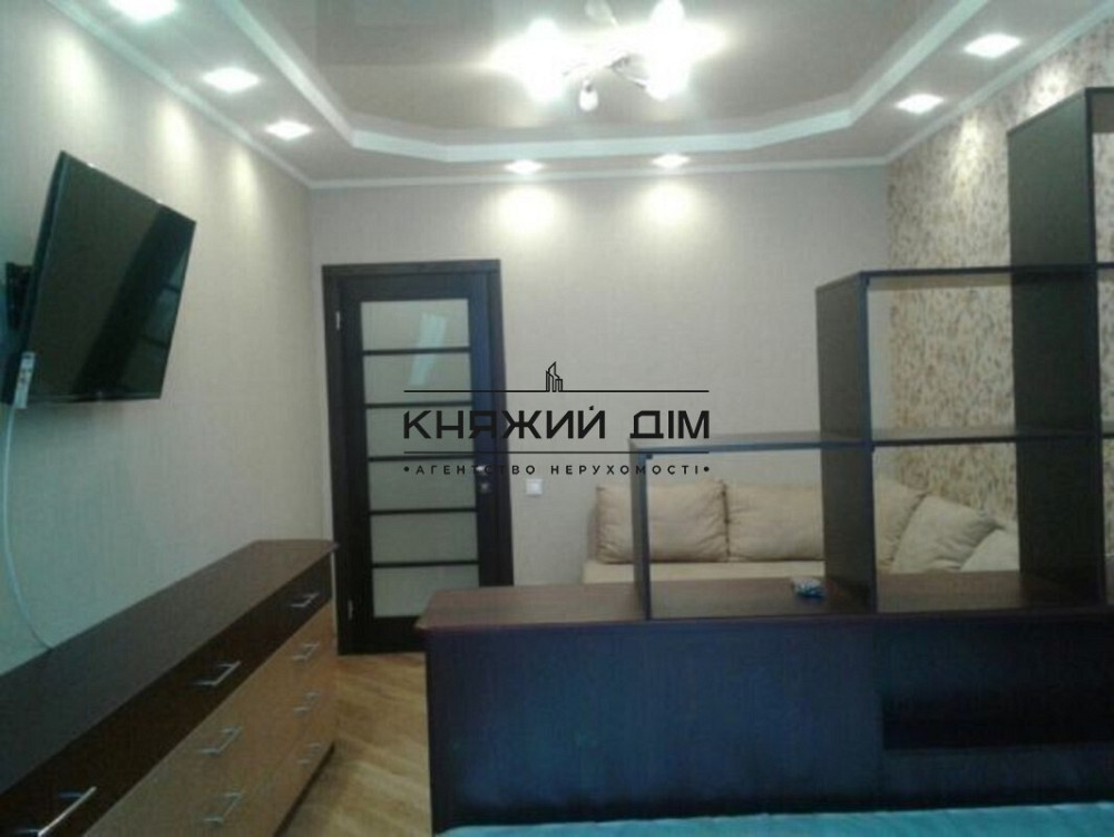 Оренда Квартира 1-кімнатна, 8/25 поверх на Пчелки Елены ул. Київ - фото 1