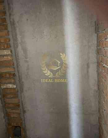 Продаж квартири в Києві під ремонт на проспекті Науки Kiev