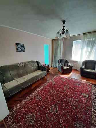 Оренда Будинок 2-кімнатний на Оболонська пл., 2А Kiev