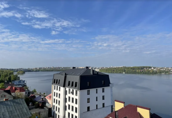 Продаж 3к квартири 127 кв. м на вул. Березова Тернопіль