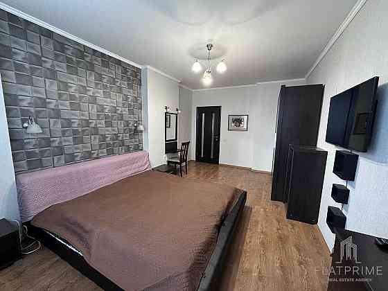 Продаж Квартира 2-кімнатна, 8/23 поверх на Максимовича Михайла вул., д. 3г Kiev