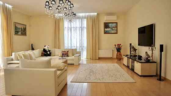 Продаж Будинок на Осенняя ул. Stoianka