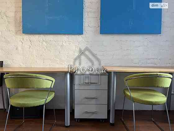 Оренда Будинок 4-кімнатний на Чорновола В'ячеслава вул., 2 Київ