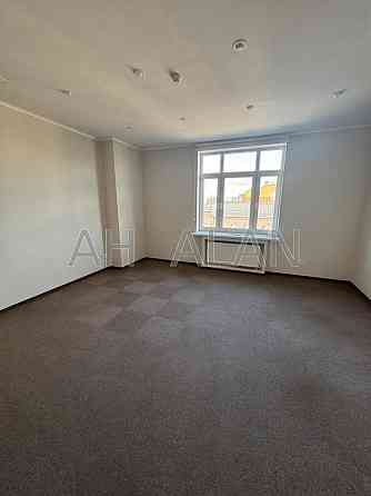 Оренда офісне приміщення на Володимирська вул., 38 приміщень - 7, поверх - 7/8 Kiev