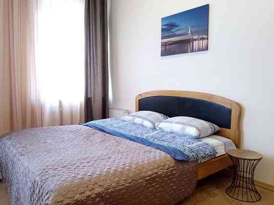 Оренда Квартира 1-кімнатна, 5/6 поверх на Дарвіна, 1 Київ