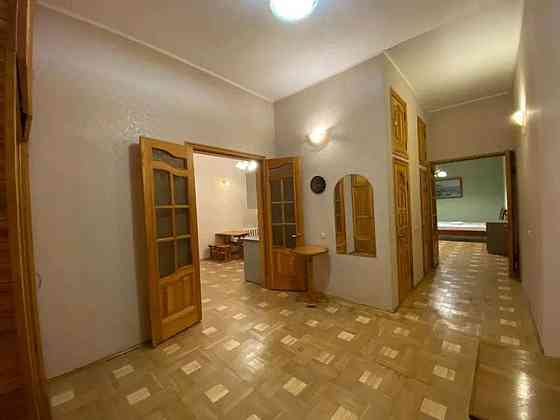 Оренда Квартира 1-кімнатна, 5/6 поверх на ул. Жилянская Київ