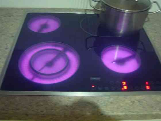 Оренда Квартира 3-кімнатна, 13/13 поверх на Алматинська, 37-б Київ