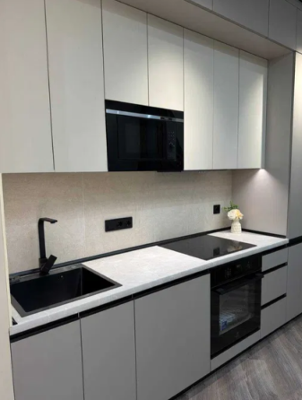 Продаж Квартира 2-кімнатна на ул. Краснова, 1д Одесса