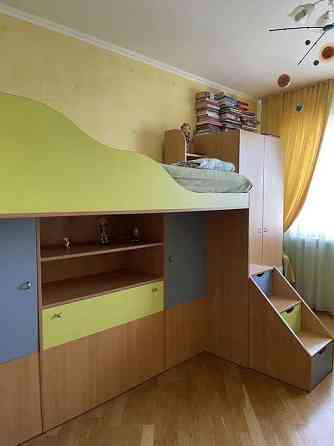 Оренда Квартира 3-кімнатна, 12/12 поверх на ул. Печенежская Киев