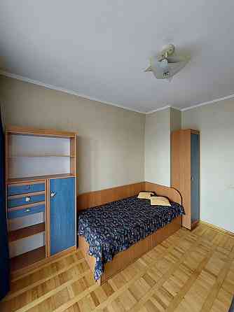 Оренда Квартира 3-кімнатна, 7/10 поверх на вул. Івана Миколайчука, 7 Kiev