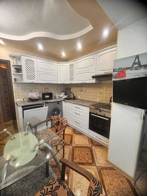 Продаж Квартира 3-кімнатна, 15/16 поверх на Ревуцького вул., д. 19/1 Київ - фото 1