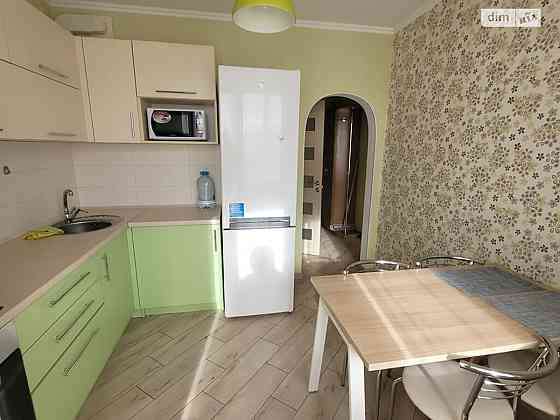 Оренда Квартира 1-кімнатна, 4/7 поверх на Стеценка, 75В Киев