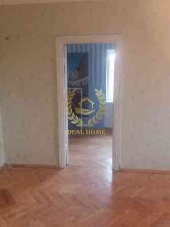 Продаж Квартира 2-кімнатна на Смелянская ул., 1 Киев