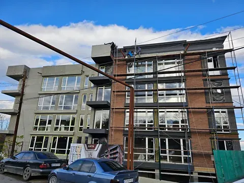 Продаж 2к Квартира 56.1 кв.м Шухевича Романа вулиця 36 Чернівці - фото 1