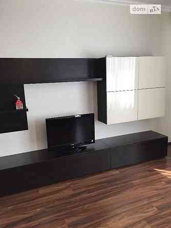 Оренда Квартира 1-кімнатна, 19/25 поверх на пр. Валерия Лобановского Kiev