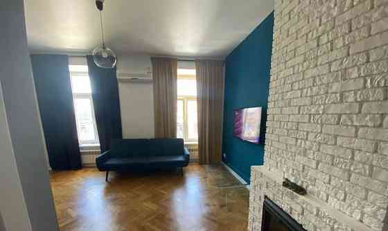 Продаж Квартира 2-кімнатна на ул. Ришельевская, 21 Одеса