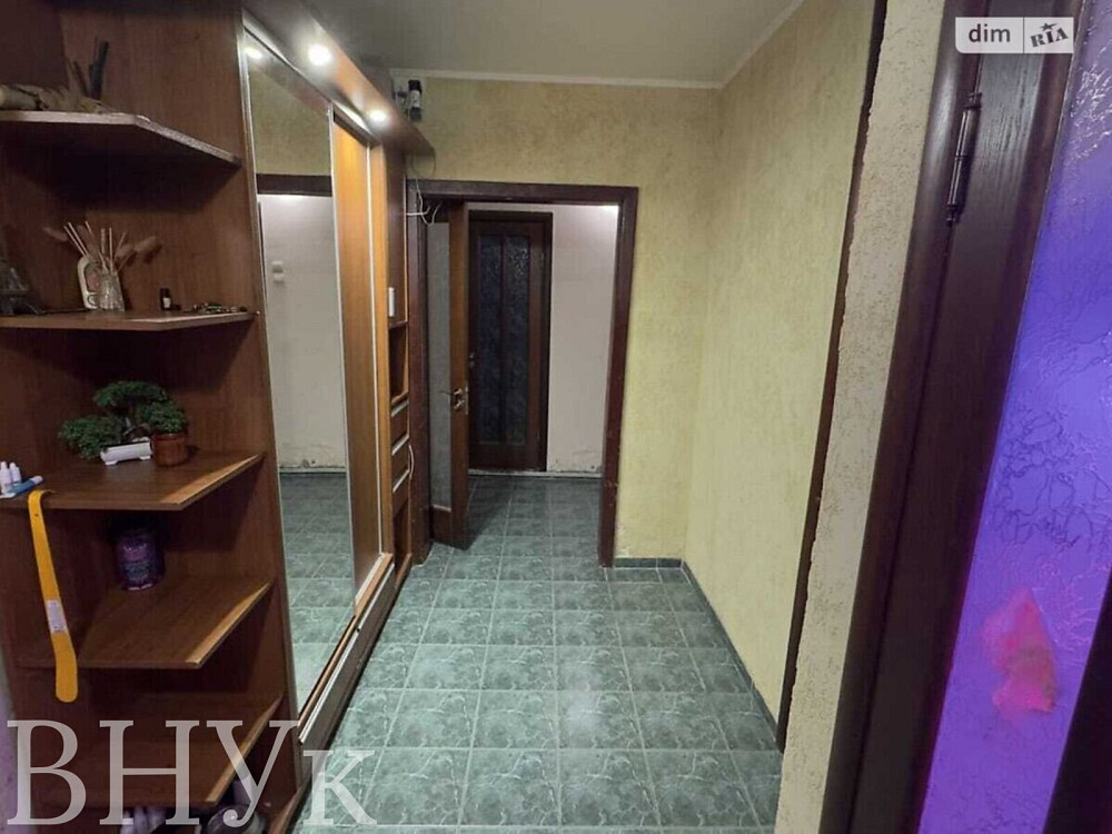 Продаж Квартира 3-кімнатна, 1/9 поверх на Челюскінців Ужгород - фото 6