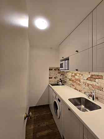 Оренда Квартира 2-кімнатна, 1/5 поверх на вул. Братська, 10 Киев