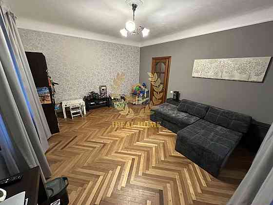 Продаж Квартира 2-кімнатна на Донецкая ул., 18 Київ