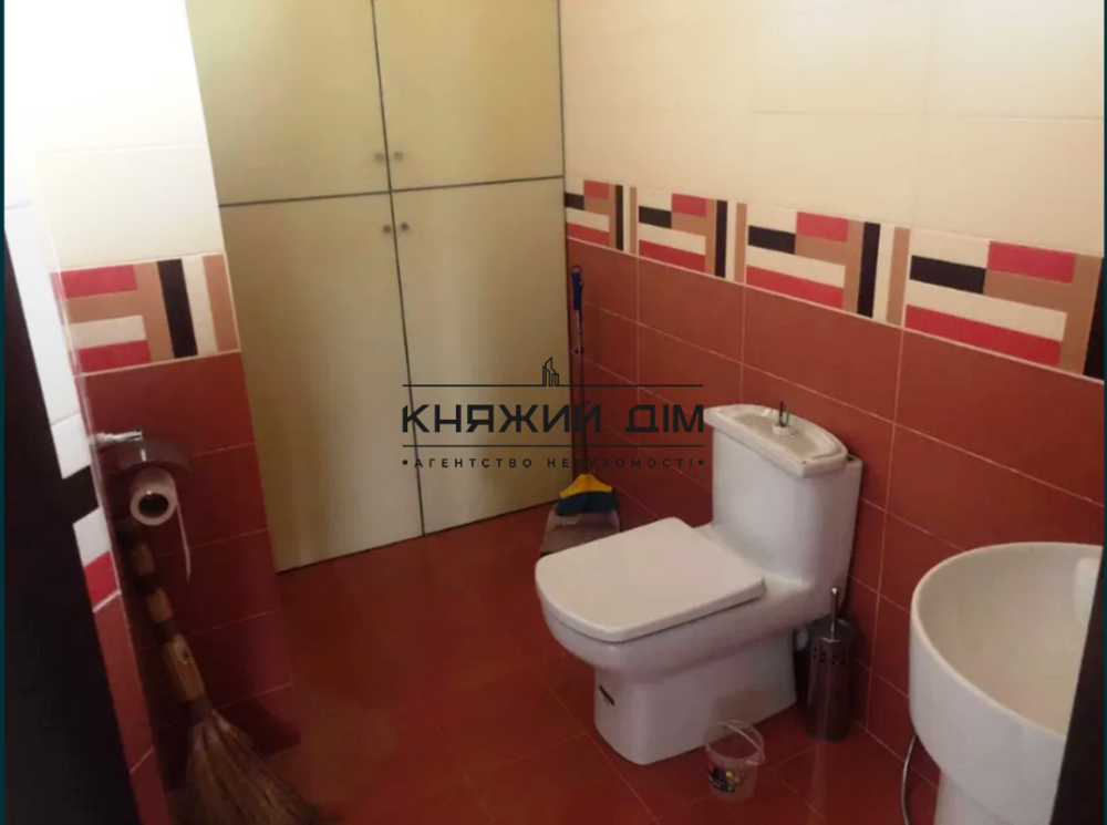 Замечательный, просторный дом 450 м2 3 этажа по Житомирской трассе, с. Колонщина 20 км. от Киева. Колонщина - фото 13