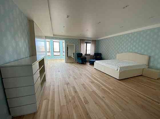 Продаж Квартира 4-кімнатна, 11/13 поверх на Володимира Івасюка просп. (Героїв Сталінграда), 6 Kiev