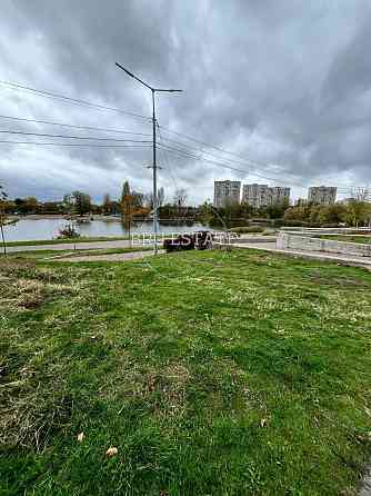 Продаж Квартира 3-кімнатна, 4/9 поверх на Радужная вул., д. 17 Kiev