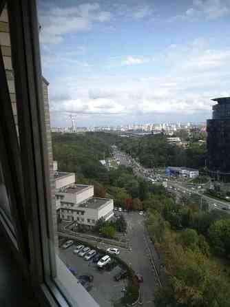 Оренда Квартира 3-кімнатна, 11/18 поверх на ул. Верхняя Киев