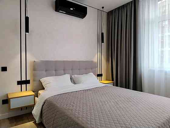 Продаж Квартира 3-кімнатна, 14/20 поверх на Європейського Союзу вул., д. 41Б Київ