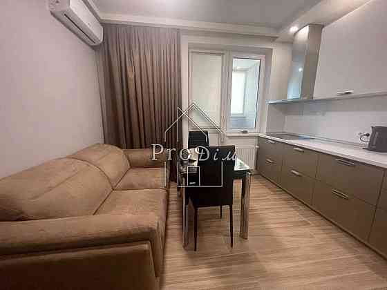 Продаж Будинок 2-кімнатний на Данченка Сергія вул., 30 Київ