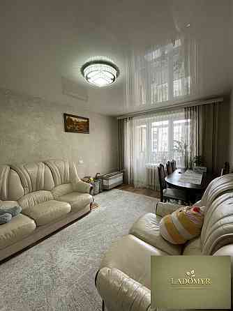 Продаж Квартира 3-кімнатна, 4/5 поверх на вул. Степана Бандери Рівне