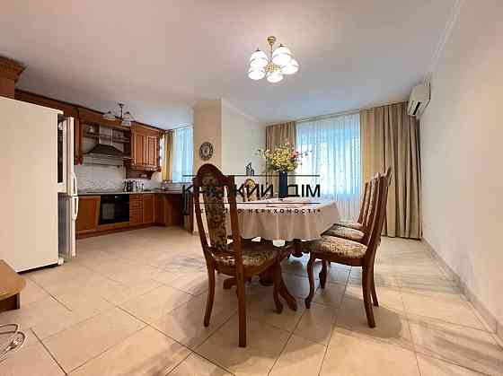 Оренда видової дворівневої 4-х к.кв. метро Оболонь по пр-ту В. Івасюка в Оболонському р-ні. Код об'єкту №: 11202410 Київ