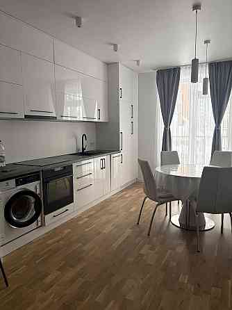 Продаж Квартира 1-кімнатна, 2/6 поверх на Данченка вул., д. 22А Kiev