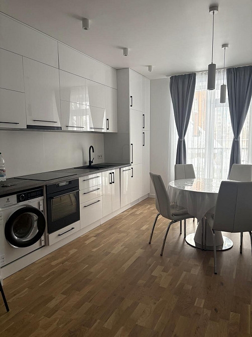 Продаж Квартира 1-кімнатна, 2/6 поверх на Данченка вул., д. 22А Kiev - photo 1