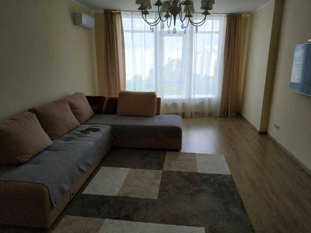 Оренда Квартира 3-кімнатна, 15/17 поверх на ул. Николая Ушакова, 1б Киев - изображение 1