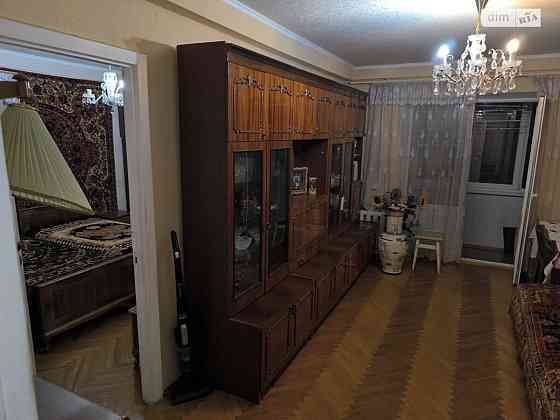 Оренда Квартира 3-кімнатна, 3/5 поверх на Литвиненко-Вольгемут, 2а Киев