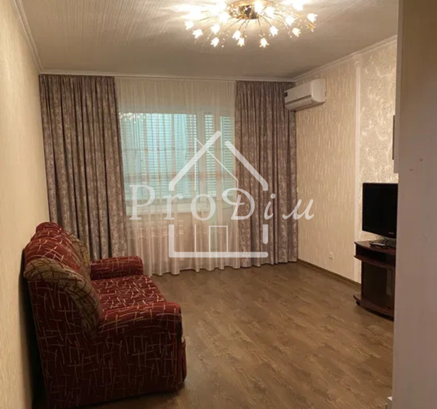 Продаж Квартира 1-кімнатна, 4/9 поверх на Романа Шухевича просп. (Генерала Ватутіна), 12а Київ - фото 1