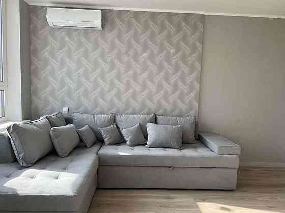 Оренда Квартира 1-кімнатна, 10/27 поверх на пр. Николая Бажана Київ