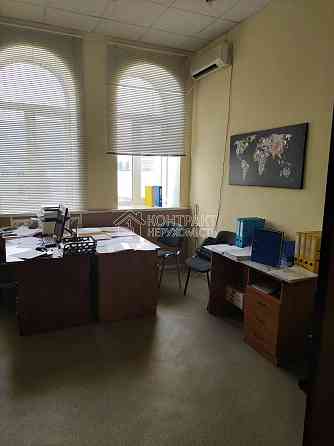 Продаж офісне приміщення на вул. Слюсарний приміщень - 5, поверх - 4/4 Харьков