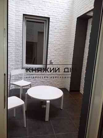 Продаж офісне приміщення на Малая Житомирская ул. поверх - 1 Київ