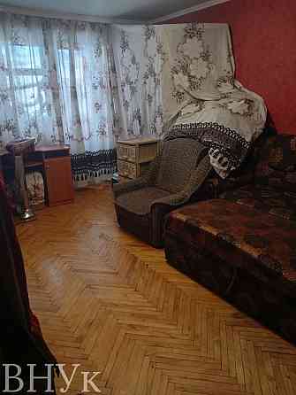 Продаж Квартира 4-кімнатна, 3/5 поверх на Відродження Луцьк