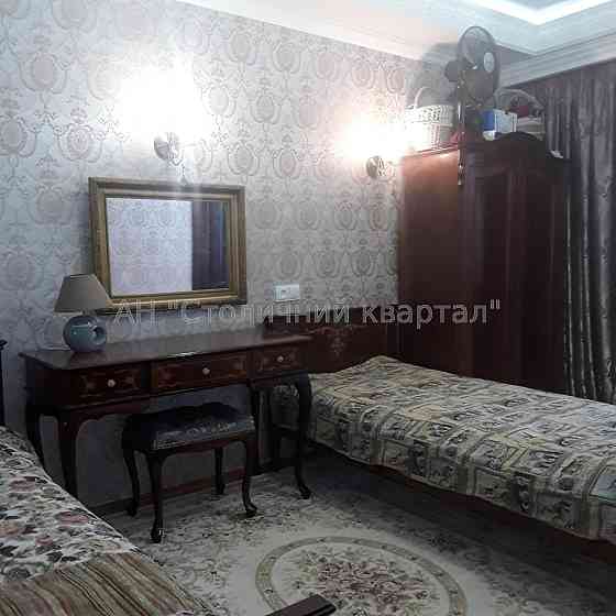 Продаж Будинок 3-кімнатний на Берестейский пр-т, 9 Kiev