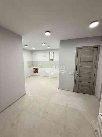 Продаж Квартира 2-кімнатна, 2/5 поверх на вул. Букова Kharkiv